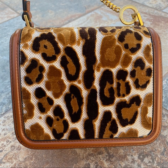 SOLD Valentino Garavani Small VSling Crossbody - Picture 7 of 16